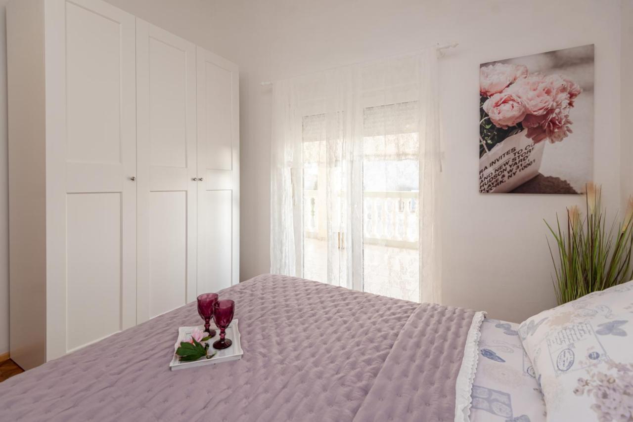Magnolia Apartmani Vodice Exterior photo