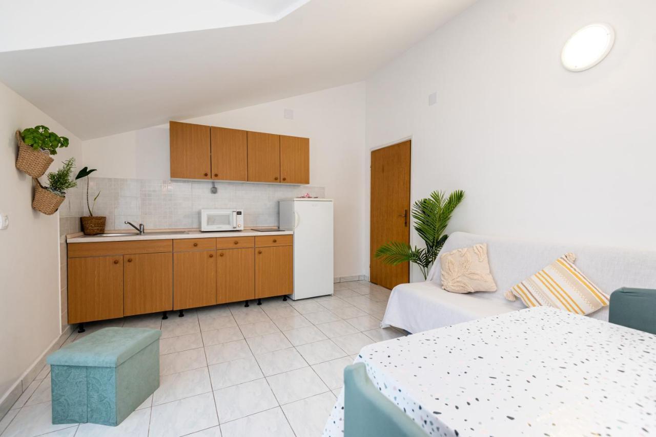 Magnolia Apartmani Vodice Exterior photo